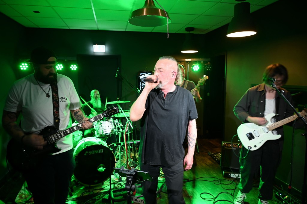 ../Images/10 jaar Ro's Barbershop 163.jpg